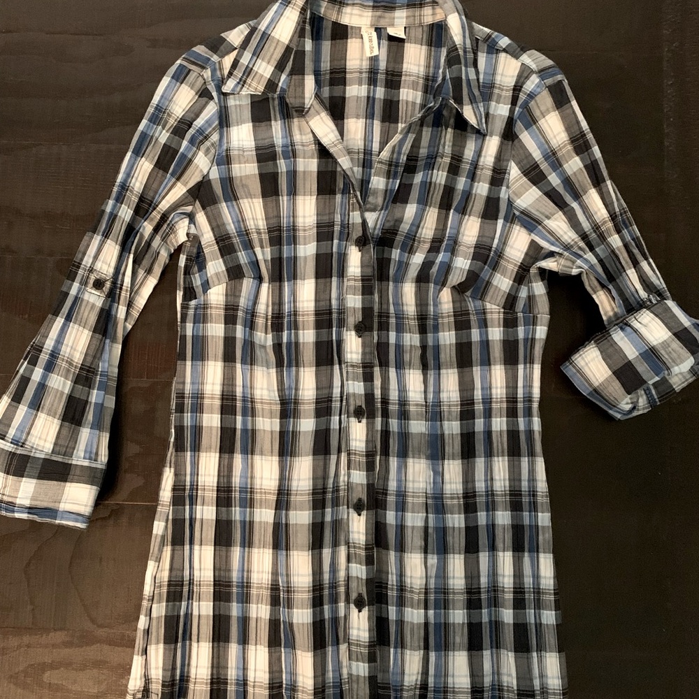 St. John’s Bay women’s dress shirt